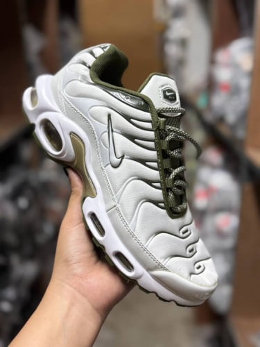 Nike TN Sneakers