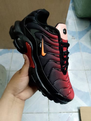 Nike TN Sneakers