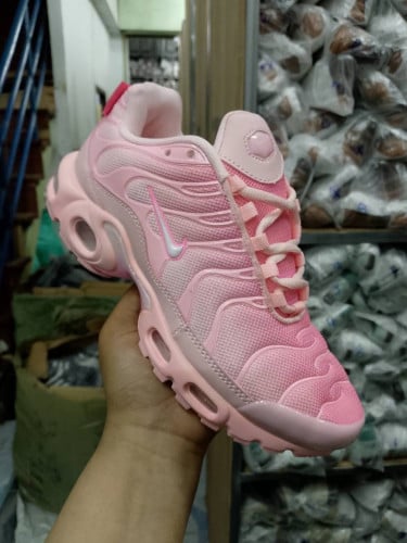 Nike TN Sneakers