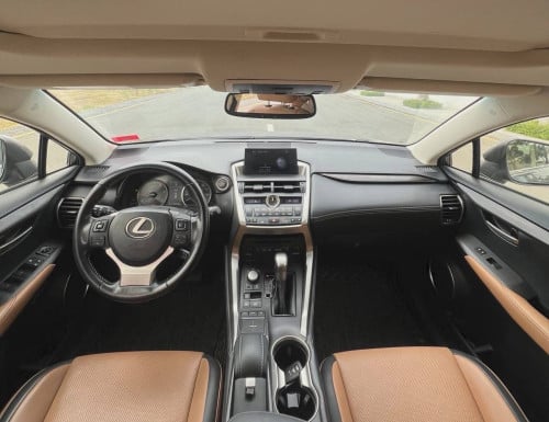 Nx 200t luxury up F-sport