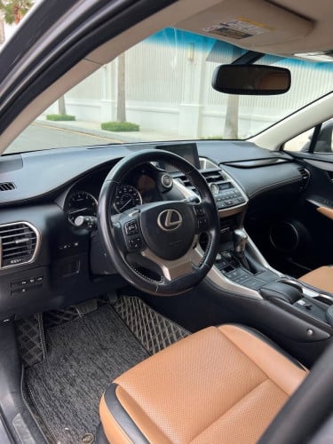 Nx 200t luxury up F-sport