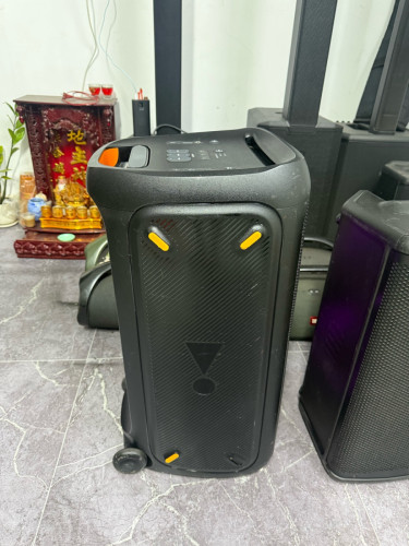 Party box 310 ស្អាតថ្មកាន់សំឡេងល្អ