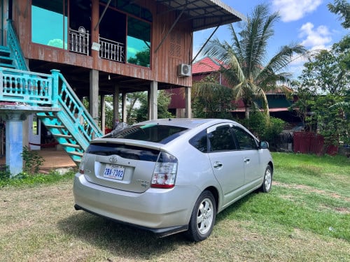 Prius 2004 full option ទ្បានថ្មី អាគុយ Hybrid 🌿ABS អេម👍