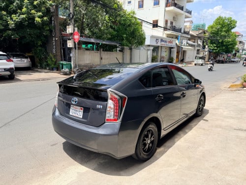 Pruis 014 សុីន១ជំុ