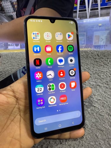 Samsung A15 5G Ram8G Memory256G ក្រុមហ៊ុនសុីមពីរ មានឆ្នាំងសាក