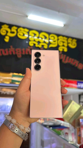 Samsung fold6 ram12G/256G sim2ស្អាត99%