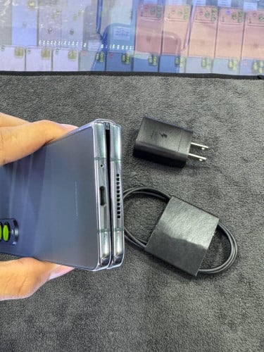 Samsung Z fold 4