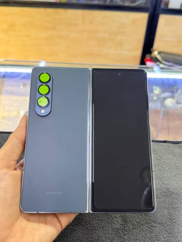 Samsung Z fold 4