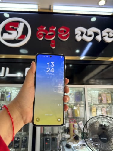 Samsung Zflip6 5g(12g+256g)99%ក្រុមហ៊ុន