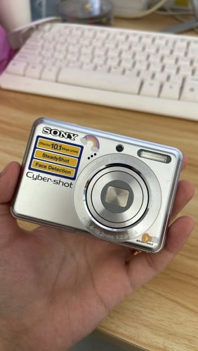 Sony Cybershot dsc s930