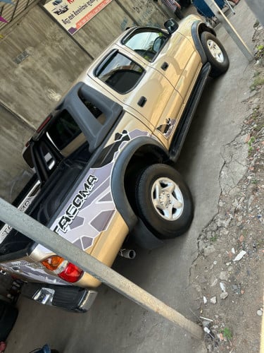 Tacoma 2បាំង 6ម៉ាសុីន ឆ្នាំ 2002 ប្រភេទ ប៉ុងភ្លើង