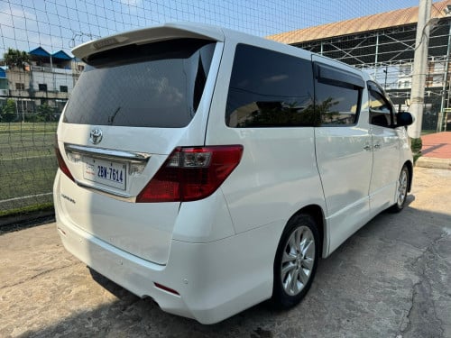 Toyota alphard 2010
