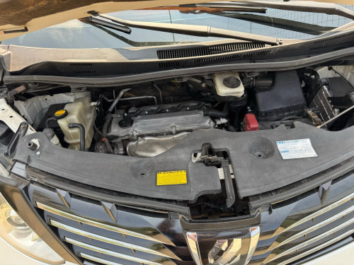 Toyota alphard 2010