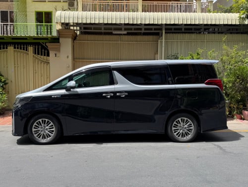 Toyota Alphard 2020 v4 Hybrid Excutive Lounge