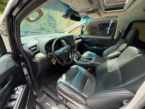 Toyota Alphard 2020 v4 Hybrid Excutive Lounge