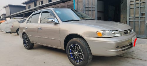 Toyota corolla 1998  40ស្តេីងចចារបានមេមេឡានអ្នកជិះ