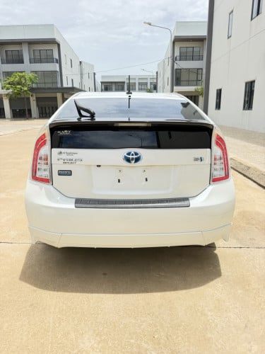 Toyota Prius persona plus performance 2013