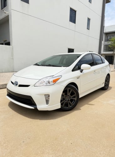 Toyota Prius persona plus performance 2013