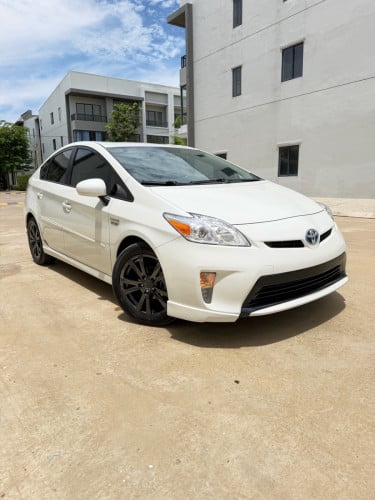 Toyota Prius persona plus performance 2013