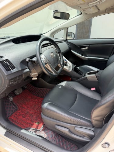 Toyota Prius persona plus performance 2013