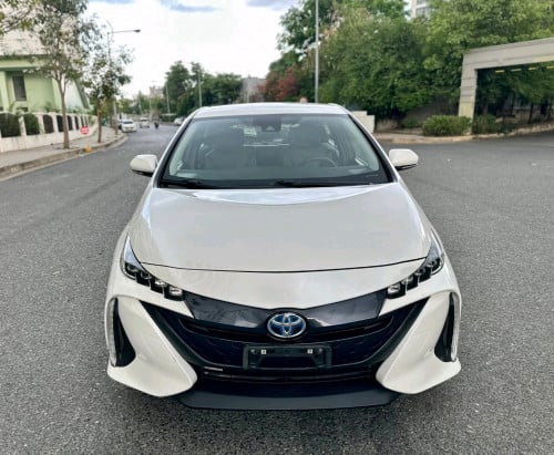 Toyota Prius Prime 2017 full Premium​ ខាងក្នុងខ្មៅ​ ពូកស្បែកសុីន កៅអុីចុច អត់ច្រេះ ប្រើនៅTexas