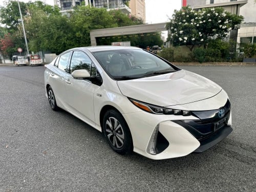 Toyota Prius Prime 2017 full Premium​ ខាងក្នុងខ្មៅ​ ពូកស្បែកសុីន កៅអុីចុច អត់ច្រេះ ប្រើនៅTexas