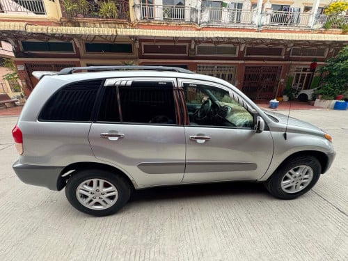 Toyota RAV4 2001 ប៉ុង១