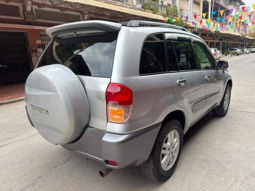 Toyota RAV4 2001 ប៉ុង១