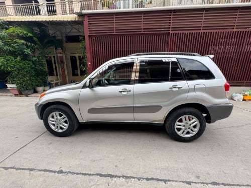 Toyota RAV4 2001 ប៉ុង១