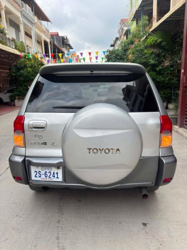 Toyota RAV4 2001 ប៉ុង១