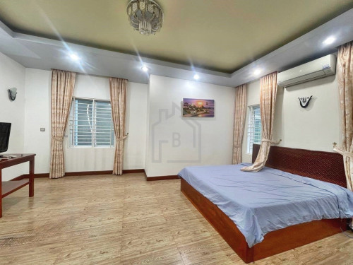 Twin Villa 3 Bedrooms for RENT near CHIP MONG Mall 271_Boeng Tompoun