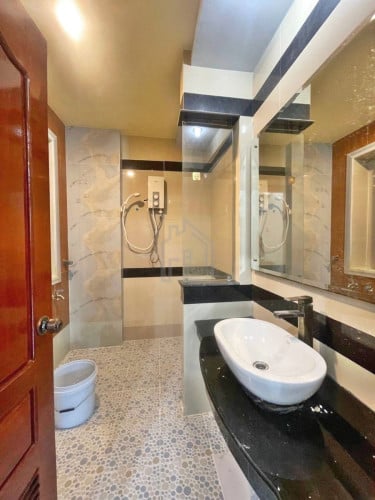 Twin Villa 3 Bedrooms for RENT near CHIP MONG Mall 271_Boeng Tompoun
