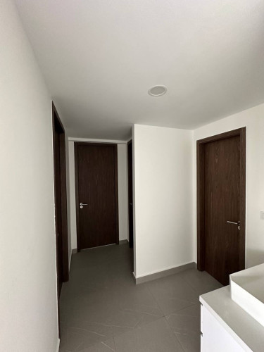 urban Village condo លក់បន្ទាន់