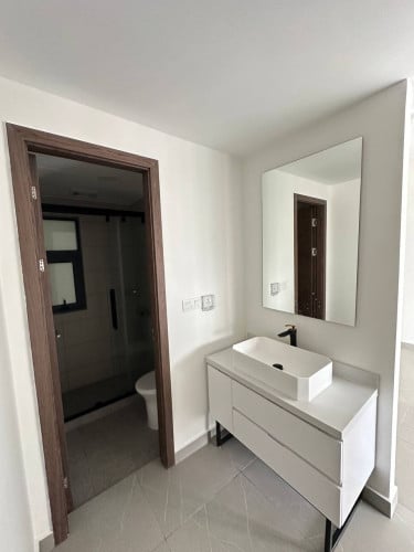 urban Village condo លក់បន្ទាន់
