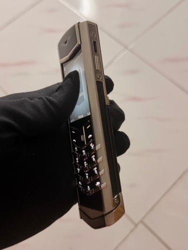 Vertu Signature S