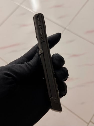Vertu Signature S Pure Black