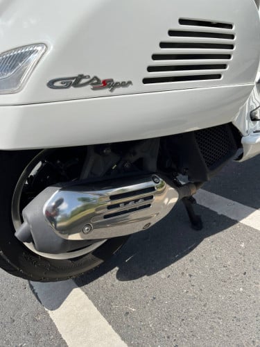 Vespa GTS 150cc / Year 2022