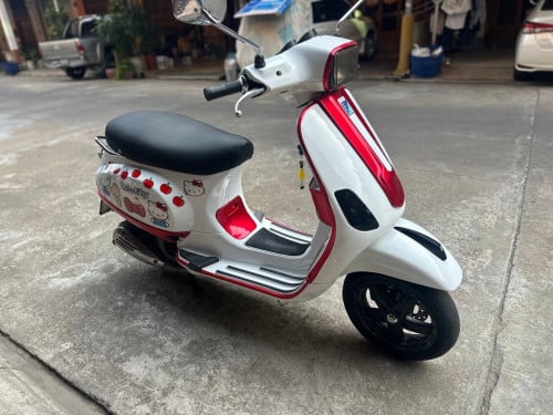 Vespa s125cc មានពន្ធត្រឹមត្រូវ