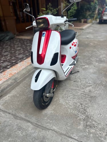 Vespa s125cc មានពន្ធត្រឹមត្រូវ