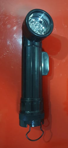 Water-resistant camping torch light/flash light with different colourfilters, L-shape rugged