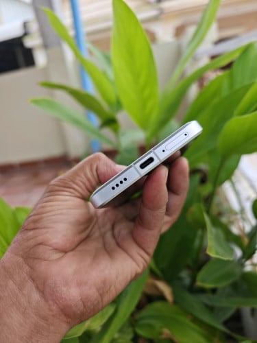 Xiaomi 13 Ultra 12g/256g_CH(វៃដូរបាន)👉$315