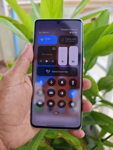 Xiaomi 13 Ultra 12g/256g_CH(វៃដូរបាន)👉$315