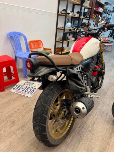 Yamaha xsr 155 2023 19000គី ឡូពន្ធពេញឆ្នាំមានគ្រឿងលេងហើយអត់ដែលបុកប៉ះសុីនមួយជុំតិចគីទ្បូ