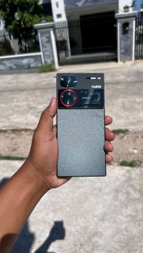 ZTE Z60Ultra
