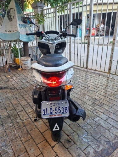 សួរស្តីបងៗ