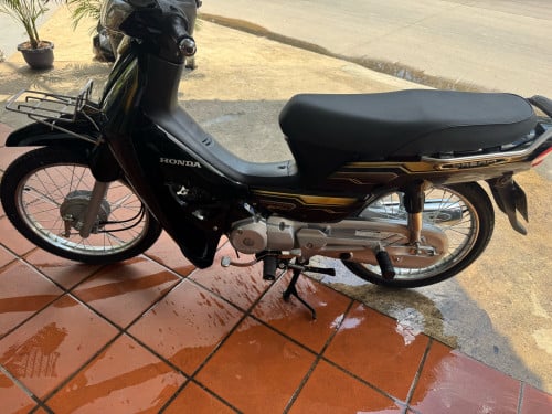 សួរស្តីបងៗ