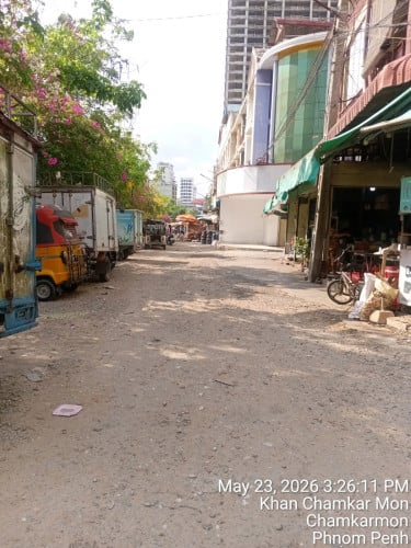 ផ្ទះជួល កែងផ្សារបឹងត្របែក