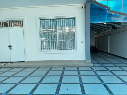 វីឡាភ្លោះសម្រាប់ជួល
