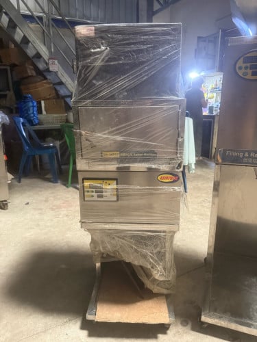 ម៉ាស៊ីនច្រក និងអ៊ុតសំងួត
