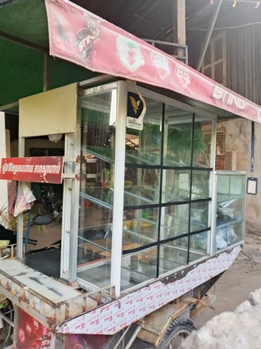 លក់រម៉ក់ នឹងម៉ូតូ
